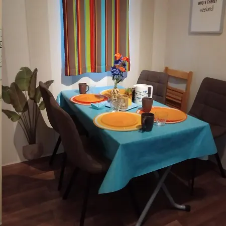 La Petite Maison C14 - Hopla'bnb Gæstehus